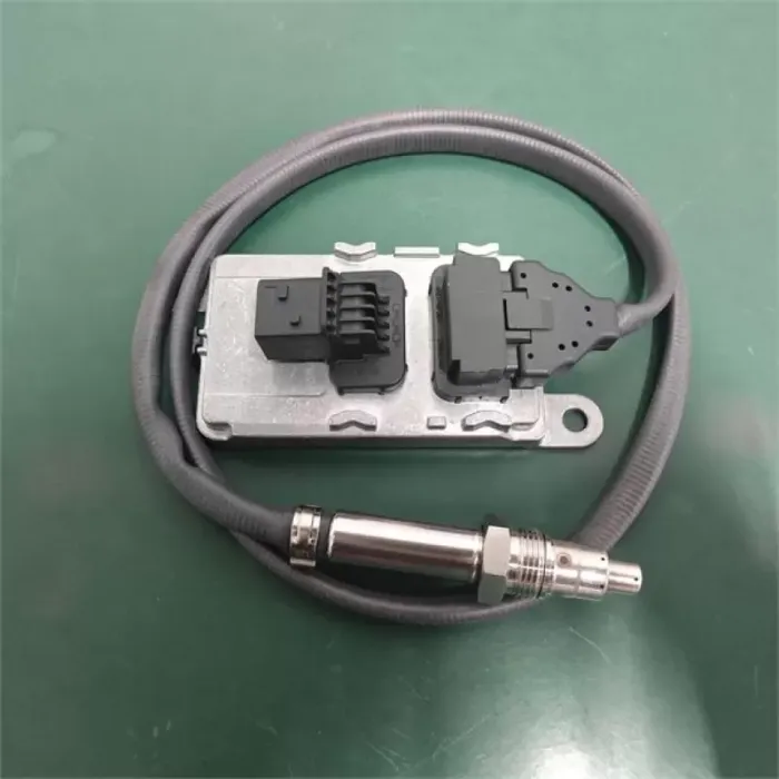 Nox Katalizator Sensoru Iveco Eurocargo 1-3 100E-110E-120E-140E-150E-160E-180E 00>15 Stralis 440 03> Trakker 380-440-720 06> Euro 4-5 1134 Mm - 5 Pin | YUNYI NOX0506 | OEM 5WK97348A 2139930
