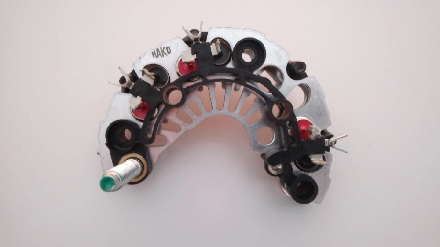 Diyot Tablası New Holland 6 Diyot -Merıva B 1.3CDTI, Doblo Range Rover -Palio Siena 1.4L- Defender, F | OEM 63625002