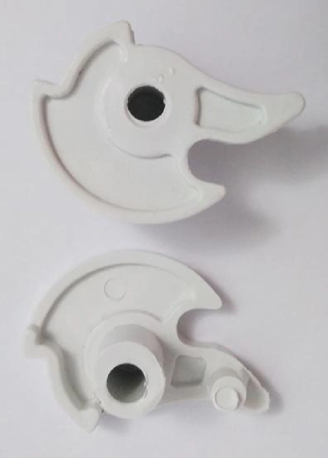 Motor Kaput Plastiği-Yuvarlak R-12 | OEM 515426
