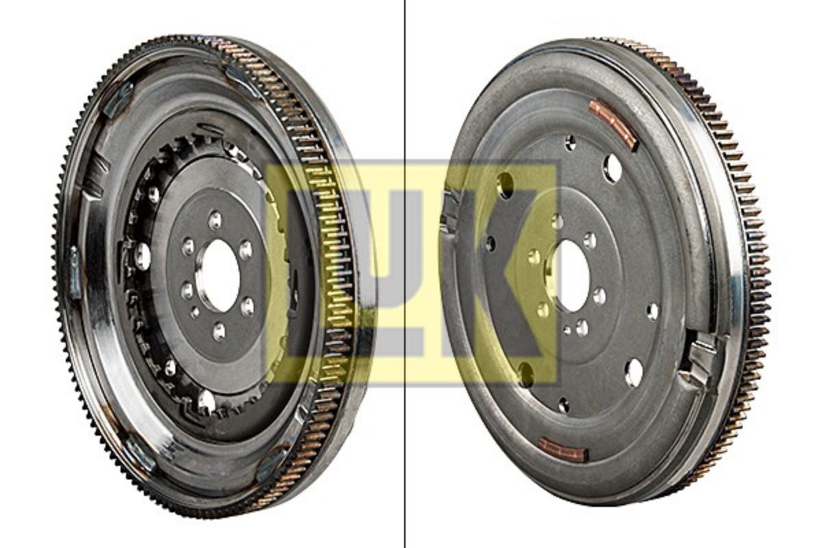 Volan Vw Golf, Passat, Polo | OEM 03F 105 266