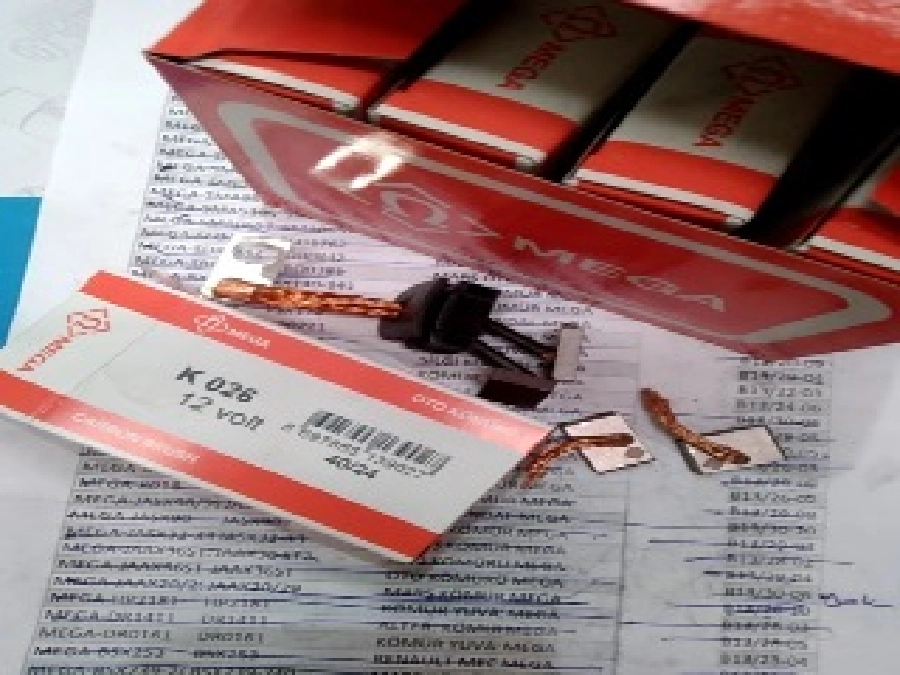 Oto Kömürü 12V Dacia Renult Nissan