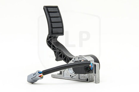 Gaz Pedalı Volvo Fh-Fm Kablolu 6 Pin Gri Soket | OEM 20715969
