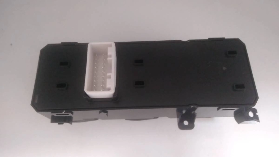 Tucson 15-18 Sol Dörtlü Cam Anah.-Sol, Sağ Auto | OEM AN-1820F