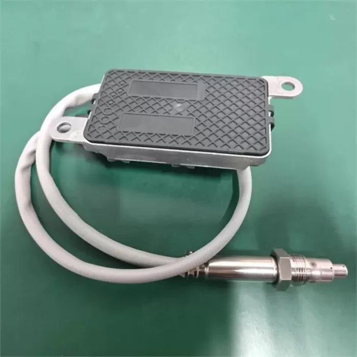 Nox Katalizator Sonrasi Sensoru M-Benz Actros MP4-MP5 11> Arocs 13> Atego 3 13> Euro 6 | YUNYI NOX0302 | OEM 5WK97331A 0101531628