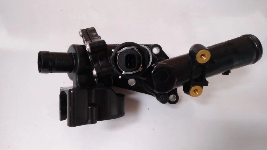 Termostat - 83* Clio 4 - 1,5 DCI - 90 Beygir 12552710 110609813R - 1106000Q02 | OEM RNT0708