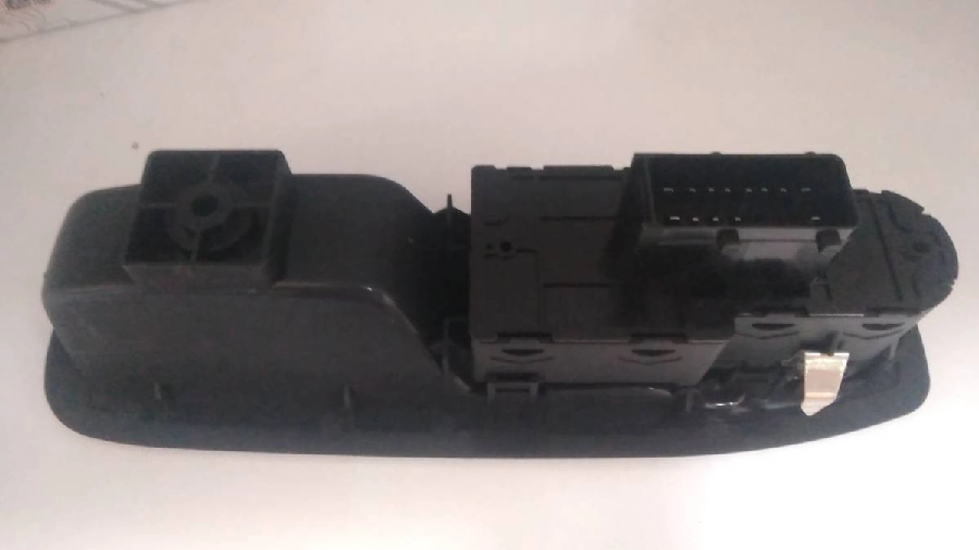 208 Sol İkili Cam Anah | OEM AN-638E