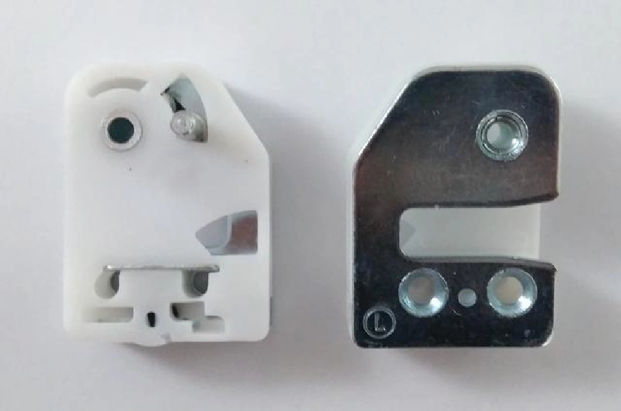 Kapı Kilit Karşılığı Sol R, 9-117700756702 | OEM 514306