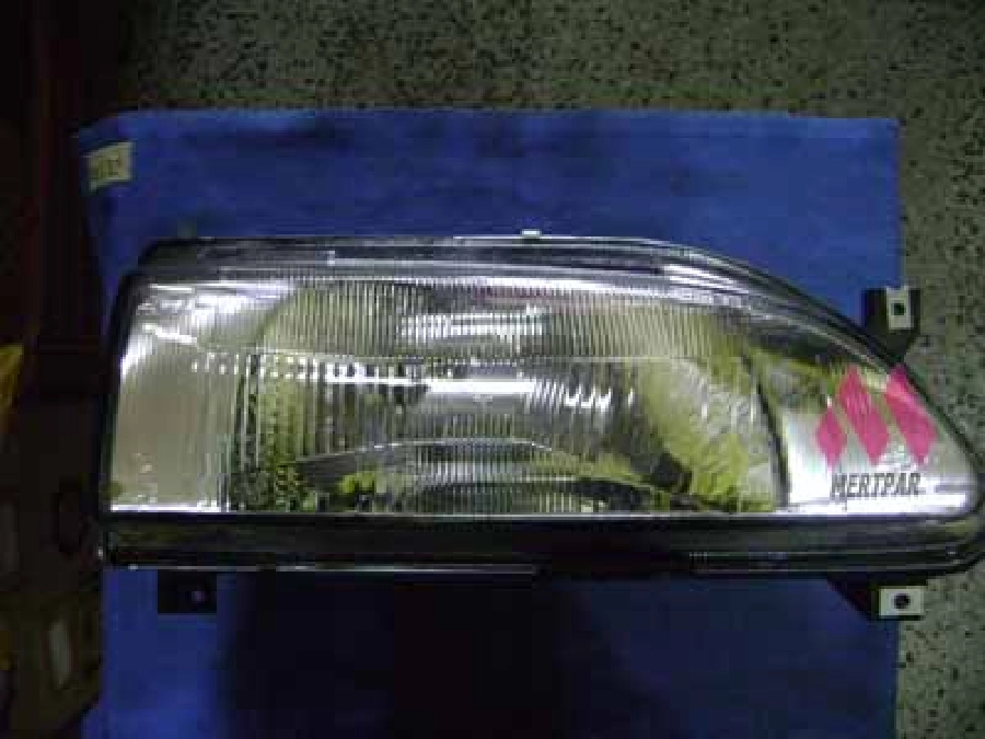 Far Sol Komple - Renault 19 | OEM 12051E