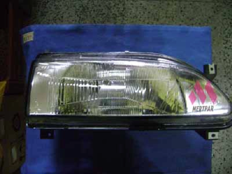 Far Sağ Komple - Renault 19 | OEM 12052E