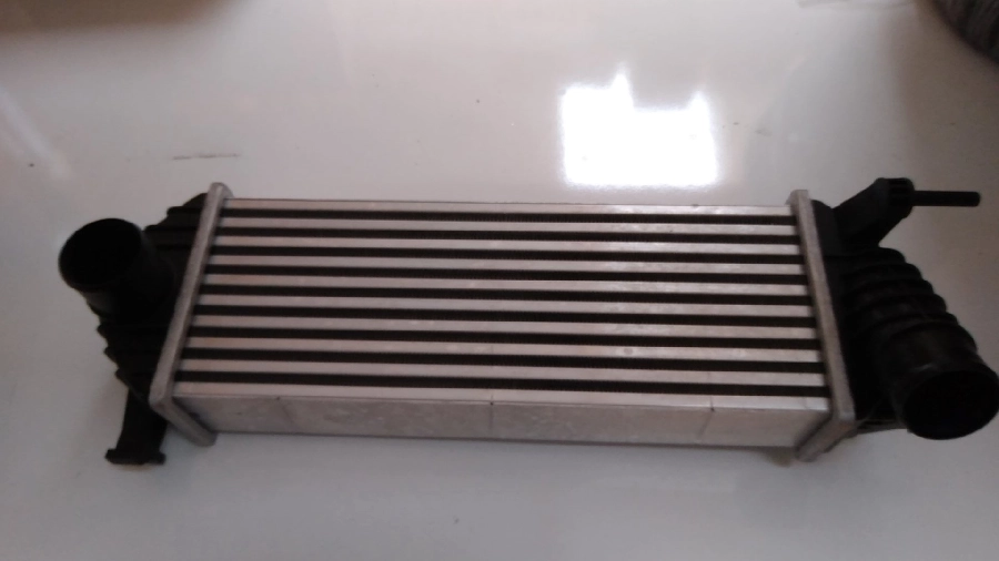 İntercooler - Kelepçe Sıkmalı Renault Kangoo 3 1,5 DCI 105BG 12581410 8200427469 - 8200382109 | OEM RNT0621