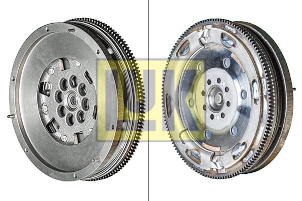 Volant Crafter | OEM 076 105 266 B