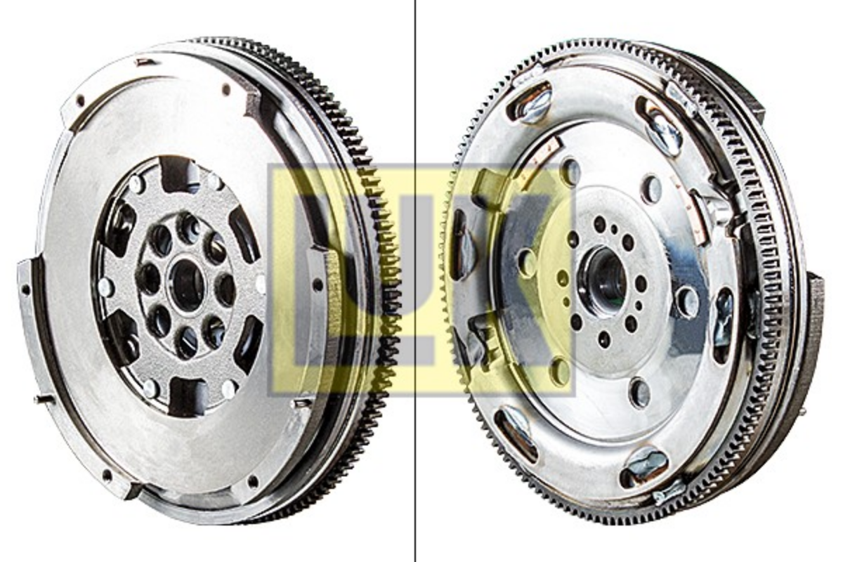 Volan Vw 2.5 TDI Lt35 Anj Avr Bbf | OEM 074 105 266 N