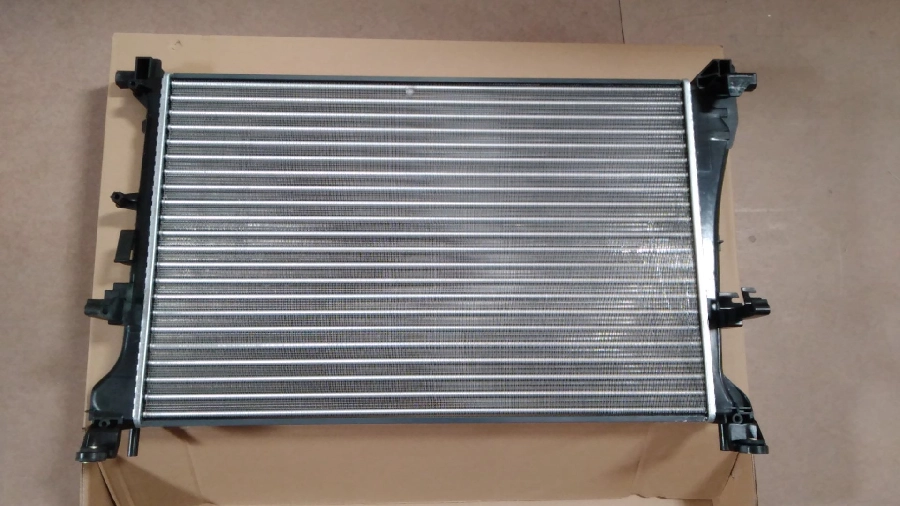 Su Radyatörü Fiat Egea 1,3 JTD 11581122 52052220 - 52015587 | OEM TFS0188