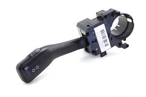 Sinyal Kolu Bora 99>01 Golf 4 98>01 Passat 97>02 A3 97>03 A6 98>05 Leon 00>06 Toledo 99>04 Fabia 00>08 Octavia 97>11 | MAXTEL 18806006 | OEM 8L0953513J