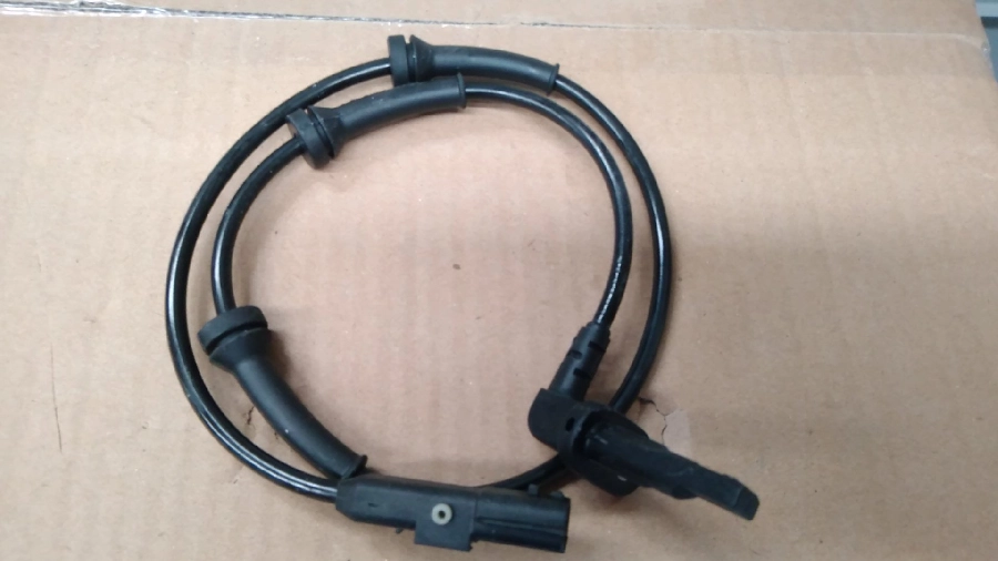 ABS Sensörü Ön Sağ-Sol Renault Clio 4 1.2 16V, 1.5 DCI - Captur 1.2 16V, 1.5 DCI (13-) 479107405R | OEM HLS.8208