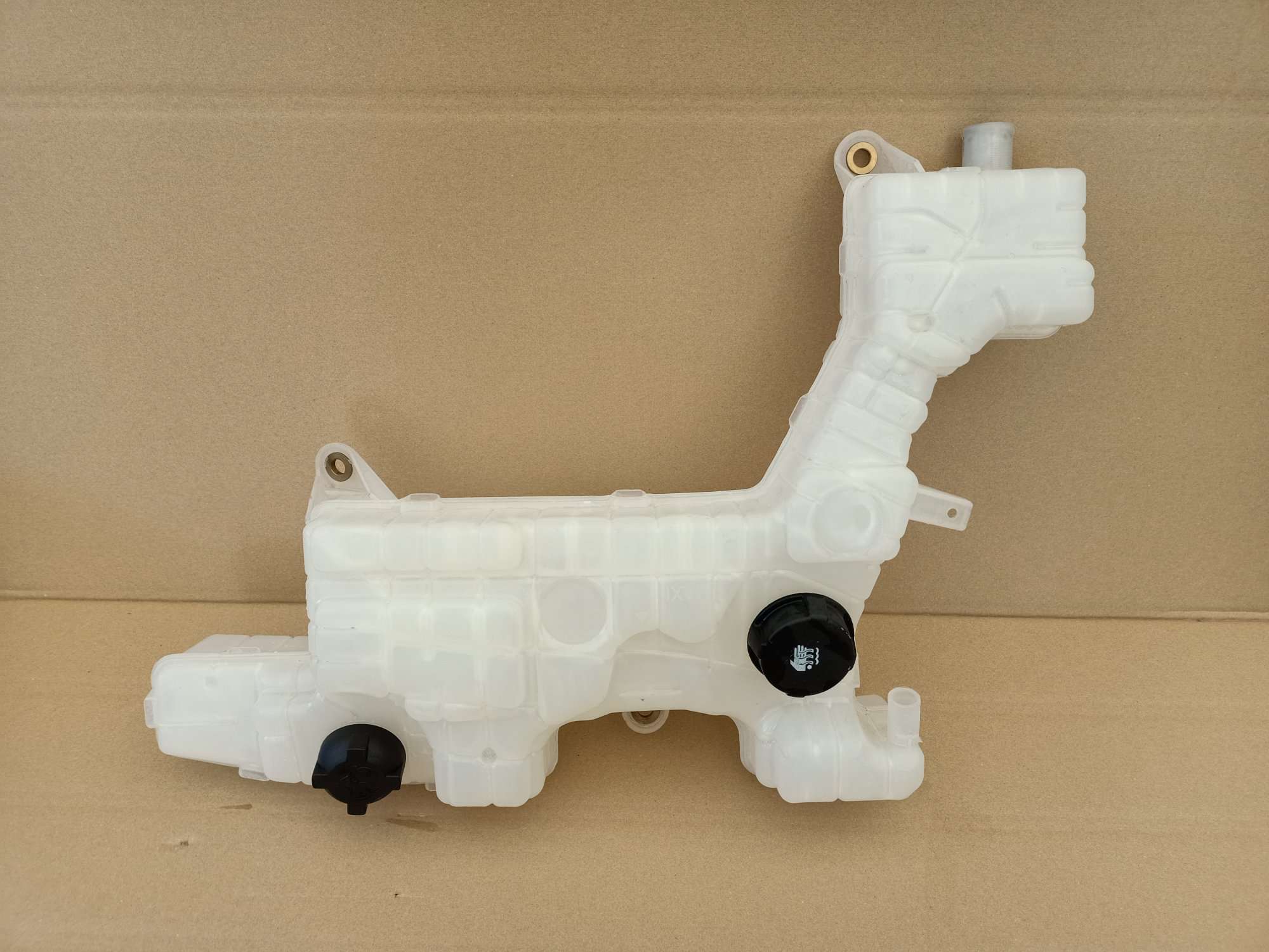Yedek Su Deposu DAF Cf 65 | OEM 1404524