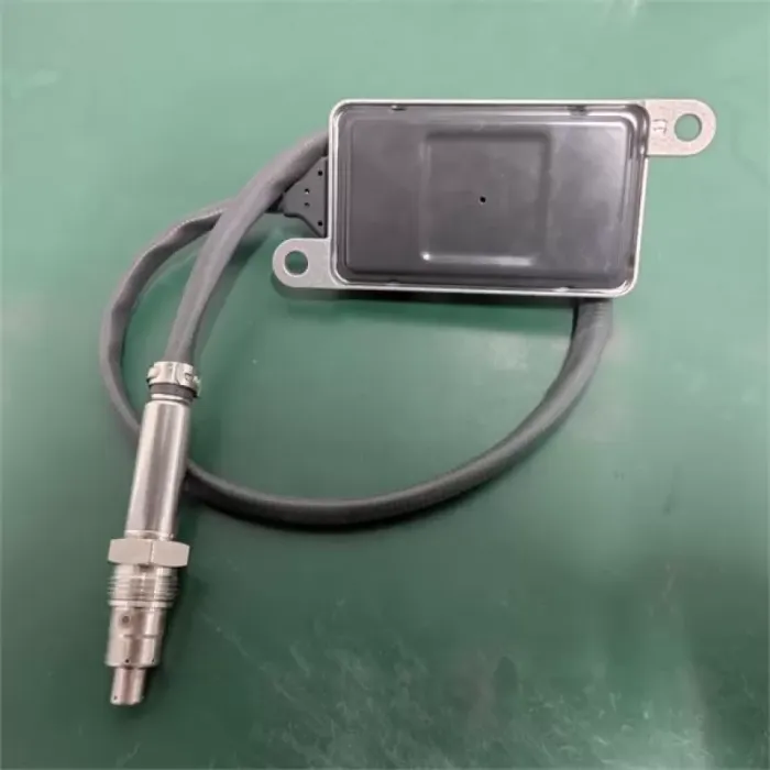 Nox Katalizator Oncesi Sensoru M-Benz Actros MP4-MP5 11> Antos 12> Arocs 13> Atego 3 13> / Setra Euro 5-6 | YUNYI NOX0309 | OEM A0101539328 0081539828