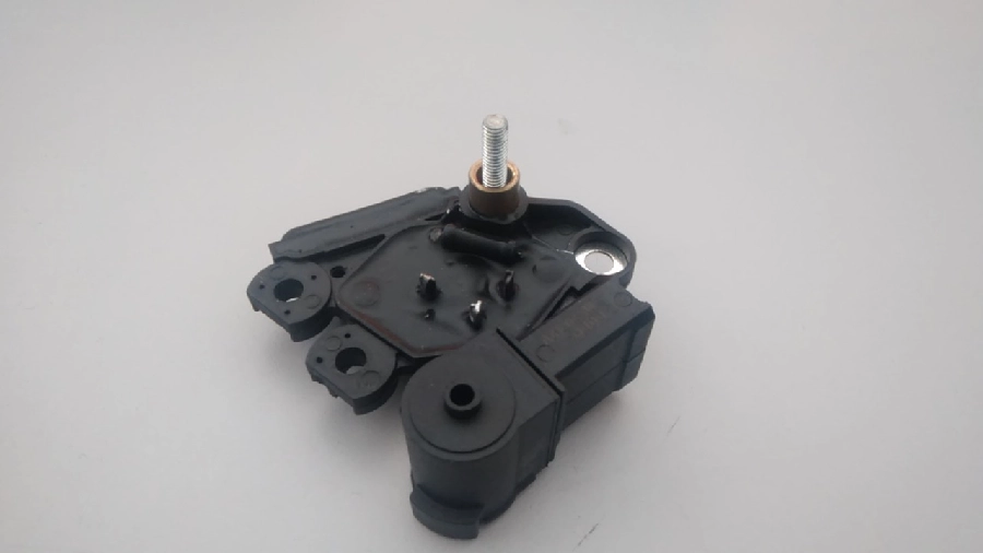 Konjektör Valeo Tip 14.7V Tek Vidalı Boxer Jumper Ducato VW LT35 Passat