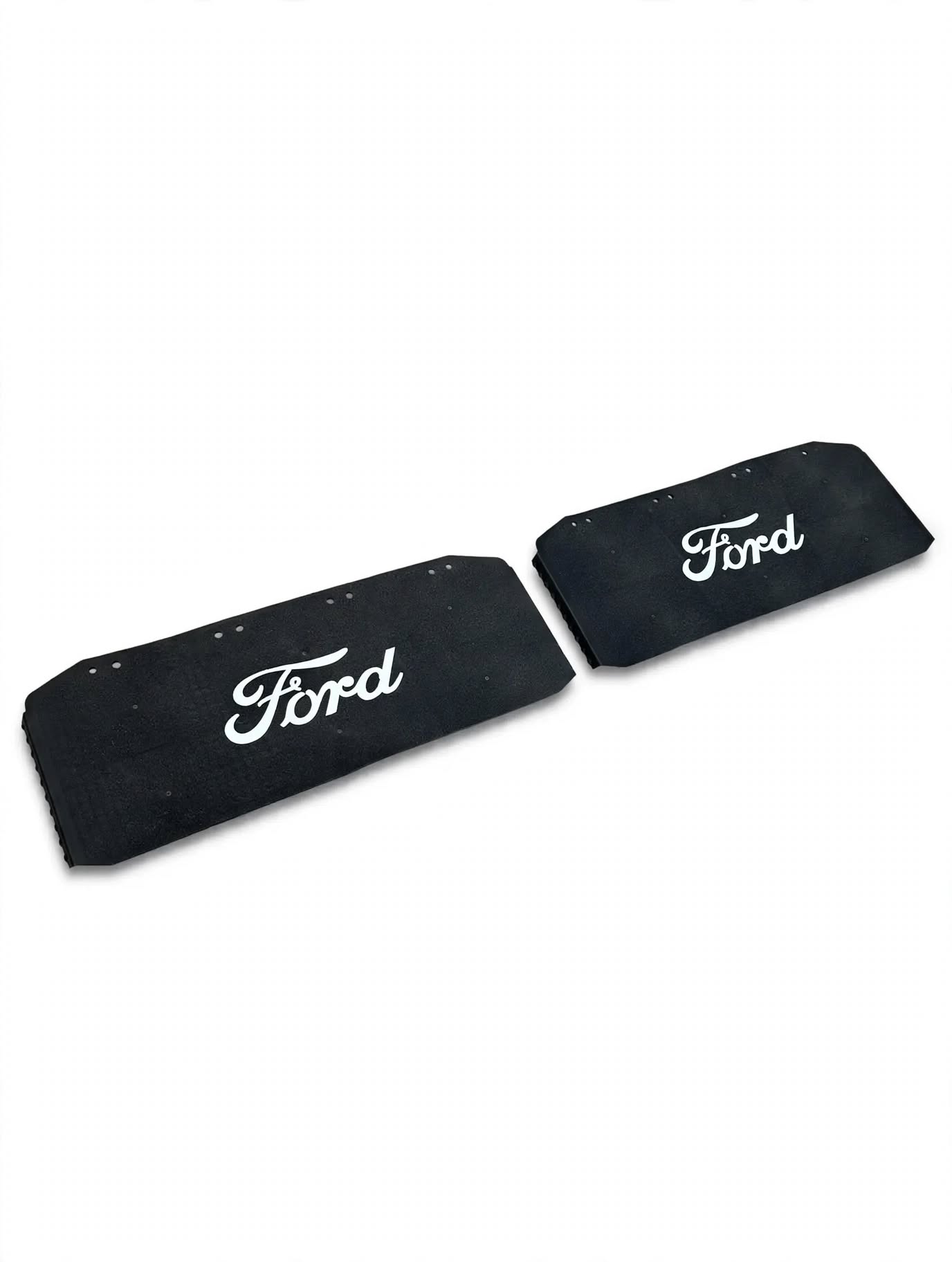 Ford Tozluk Cargo Yazılı Dar 30*70 (Plastik)