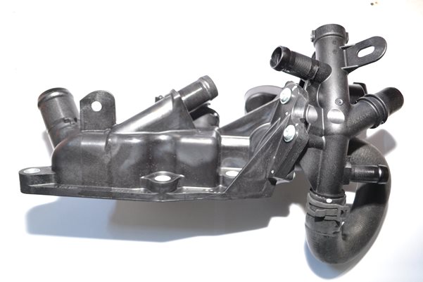 Termostat Komple Captur 1 13> Clio 4 12> Grand Scenic 3 09> Qashqai 2 13> Juke 14> Pulsar 14> Dokker 12> 0.9 Tce 1.2 Tce | NEIMAN 603082 | OEM 110603082R 110601073R