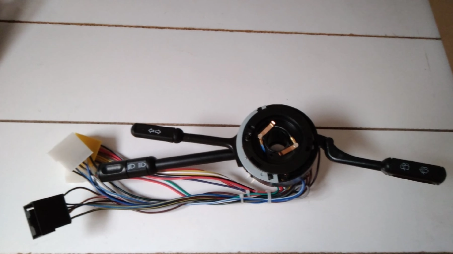Sinyal + Silecek Kolu Çevirmeli Fiat Kartal SLX 715143080 | OEM HSI.800122