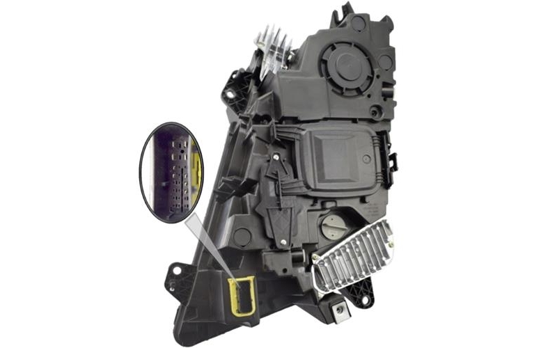 Far Volvo FH4 (Motorlu Tip, Motorsuz, Sağ) | OEM 21221133