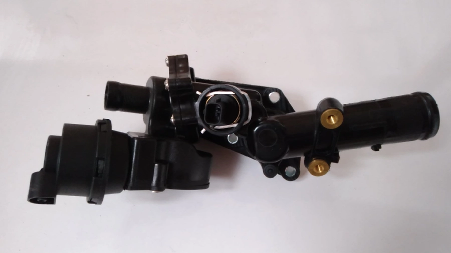 Termostat - 83* Clio 4 - Kangoo 3 - 1,5 DCI - K9K 12552711 110608431R - 1106000Q0Y | OEM RNT0709