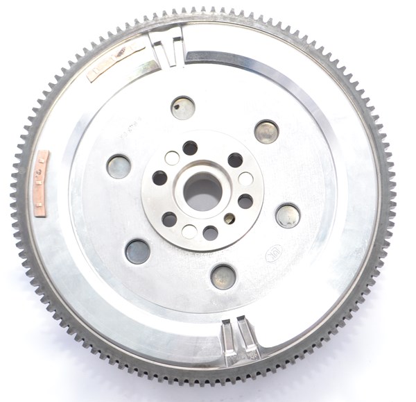 Debriyaj Seti Fiat Punto Evo 1.4 16V 09>12 Linea 1.4 T-Jet 07> Alfa Romeo Mito 1.4 Multiair T-Jet 09>14 | VOLMERK FI811-BK | OEM 55219903 55219388