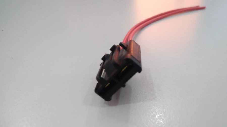 2 Pin Yakıt Pompa Soketi | OEM 2K104
