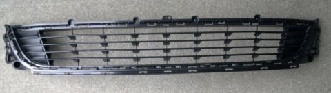 On Tampon Izgarasi Orta Siyah Megane 3 08>12 | EUROSTAMP 121.12.7405 | OEM 622540001R